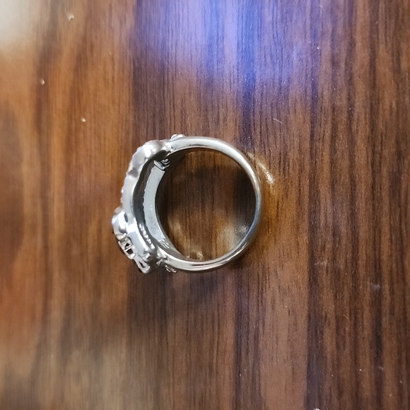 Hello Kitty Sanrio Ring - BNIB - Picture 2 of 5